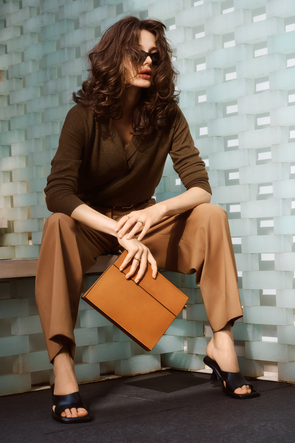 Low Rise | Clutch